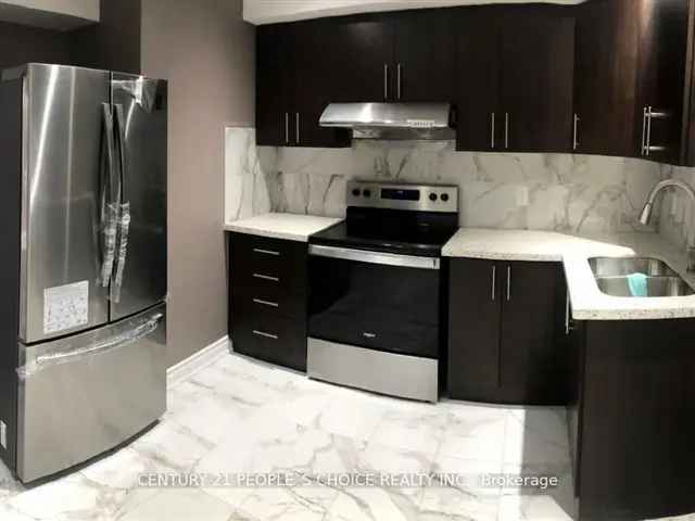 House For Sale in Mississauga, Ontario