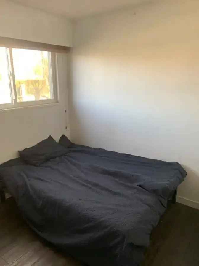 Room For Rent On Commercial Drive