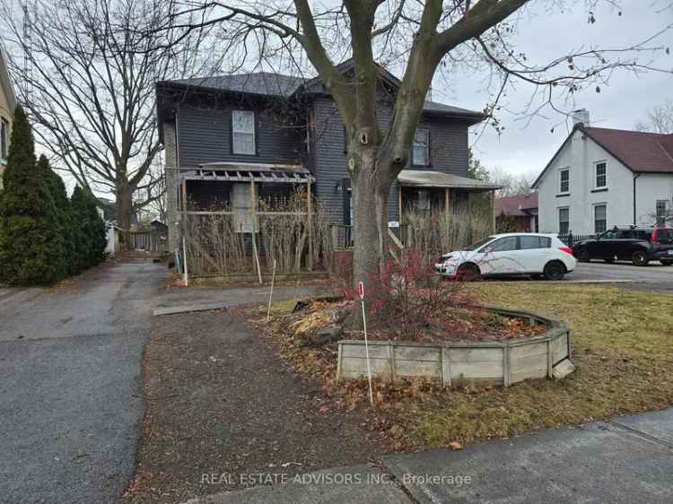 House For Sale in Whitby, Ontario