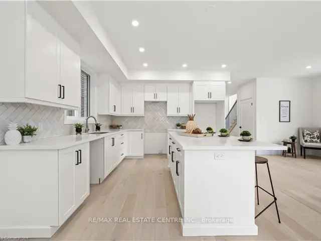 House For Sale in Cambridge, Ontario