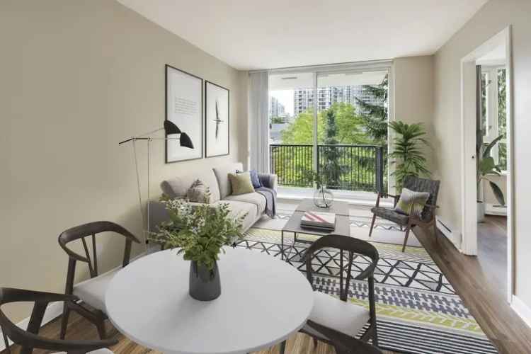 Apartment For Rent in Vancouver, British Columbia