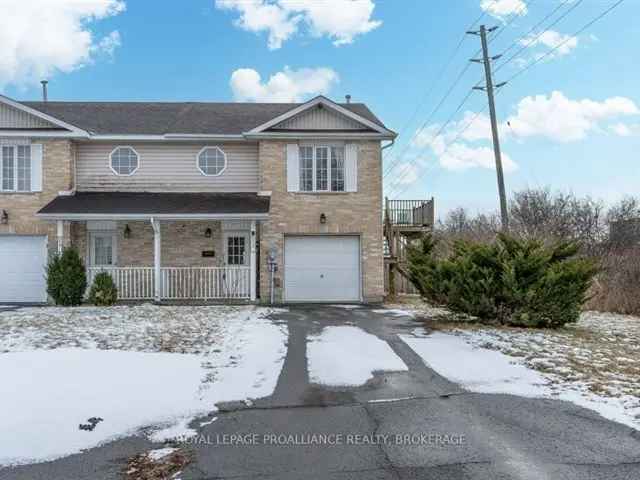 Sunny End Unit Townhome with Large Lot and Privacy