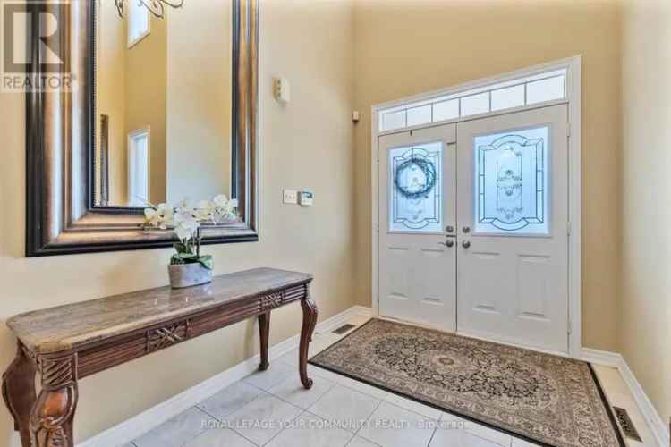 Family Home 2800 sq ft, Elegant Hardwood Floors, Private Backyard, Top Schools