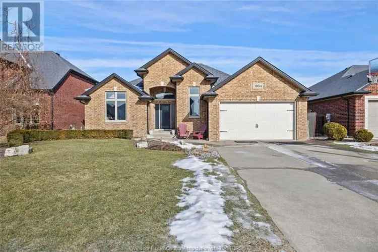 Belle River Ranch Home 3 2 Beds 3 Baths Modern Kitchen Finished Basement