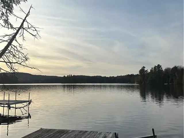 3-Bedroom Cottage on 2 Lakes - Sunset Views and Trails