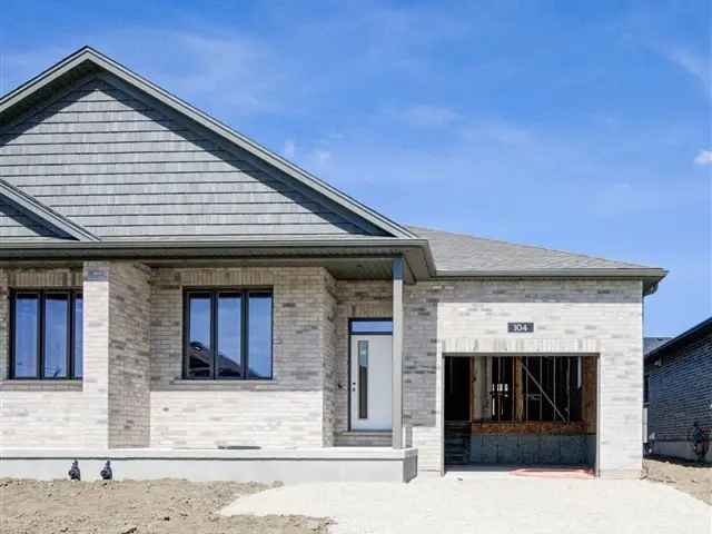 House For Sale in Woolwich, Ontario