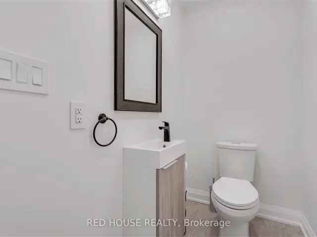 House For Sale in Hamilton, Ontario