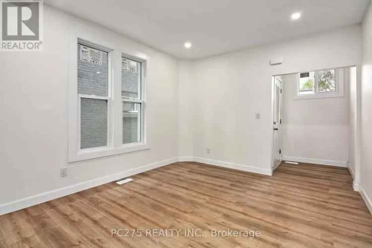 Beautifully Renovated Duplex Turnkey Investment Opportunity