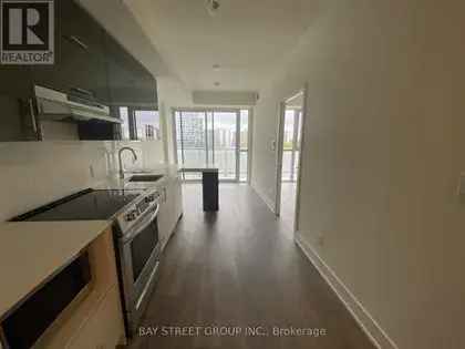 Rent 1 Room Apartment in Toronto with Park View and Modern Amenities