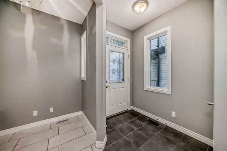 House For Sale in Airdrie, Alberta