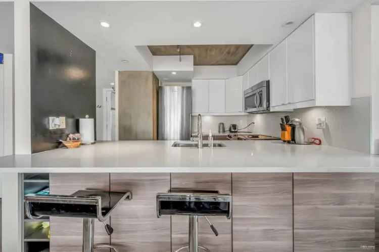 Downtown Vancouver Condo for Sale - Paris Place