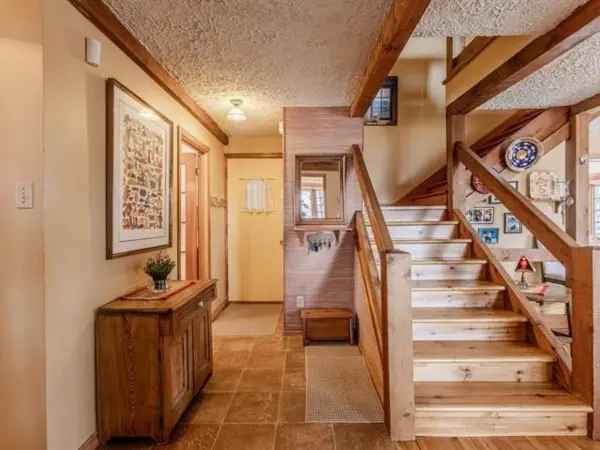 4 Bedroom Mountain Home Quebec North Shore