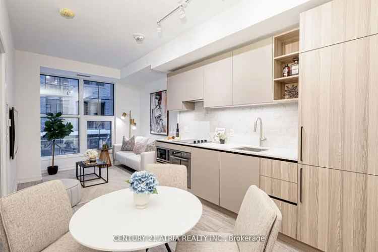 Condo For Sale in Hamilton, Ontario