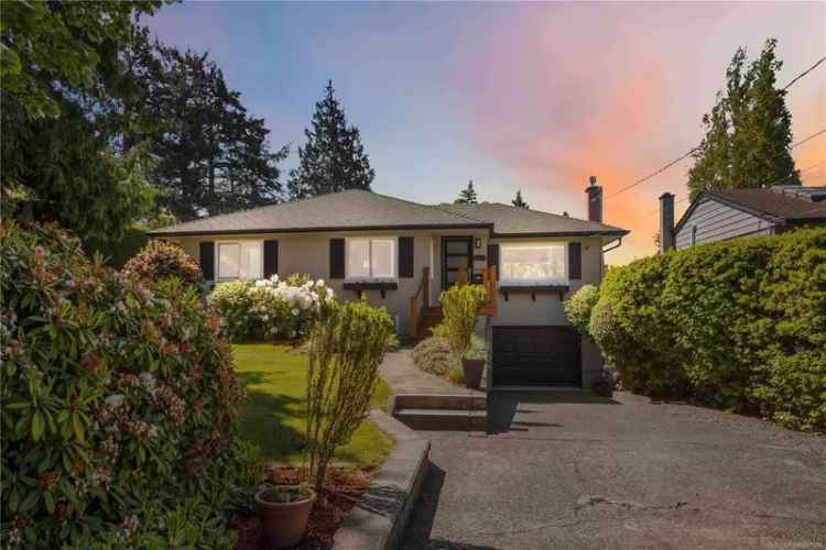 Rockland Character Home 4 Beds 4 Baths Modern Upgrades