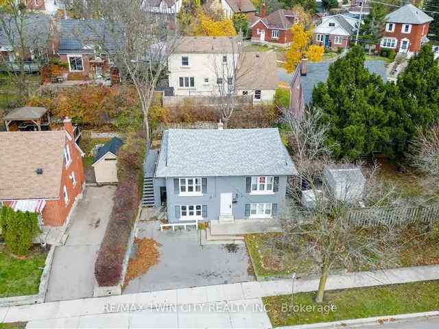 House For Sale in Kitchener, Ontario