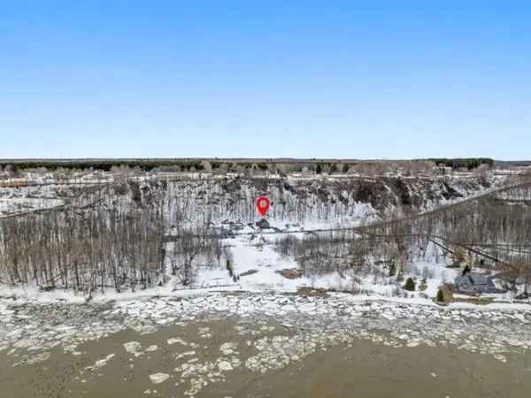 Waterfront Property Ste-Croix 3 Beds 1 Bath Large Lot