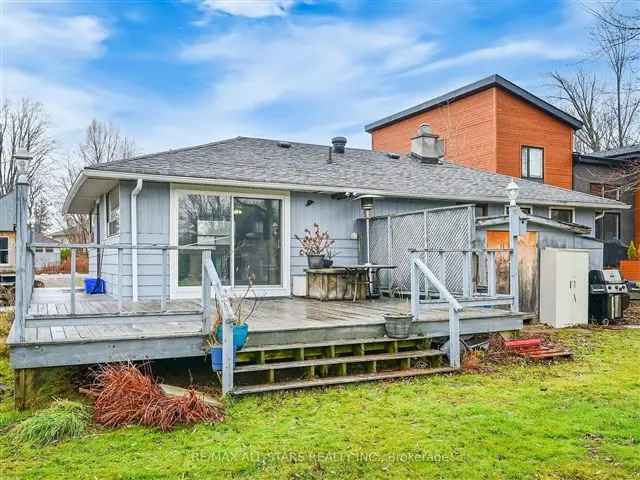 Waterfront Bungalow on Lake Simcoe - Huge Lot - Needs TLC