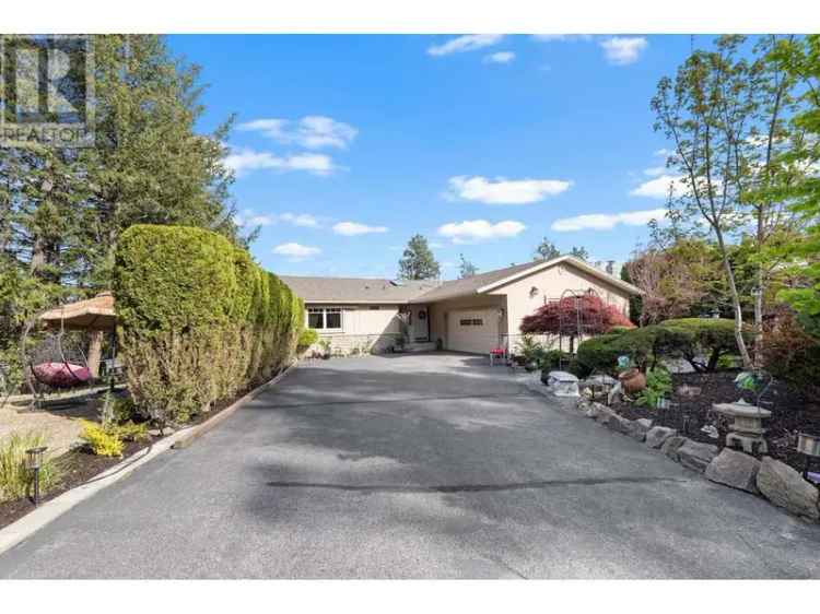 Luxury Rancher Home with Stunning Okanagan Lake Views