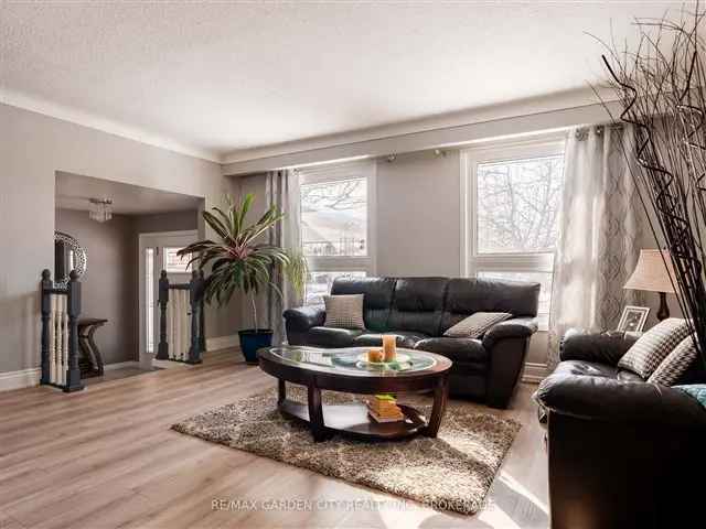 75 Dunvegan Road Secord Woods Family Home