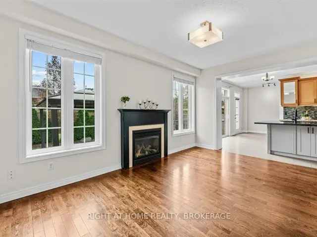 Beautiful Executive Home in Oakville Westoak Trails