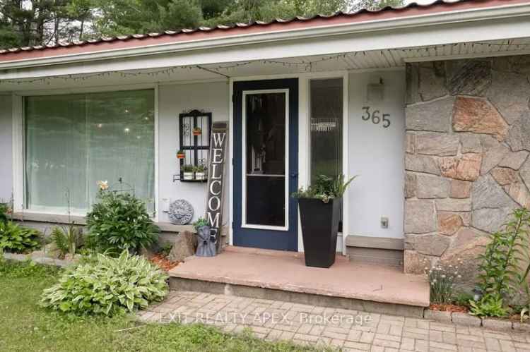 House For Sale in Bracebridge, Ontario