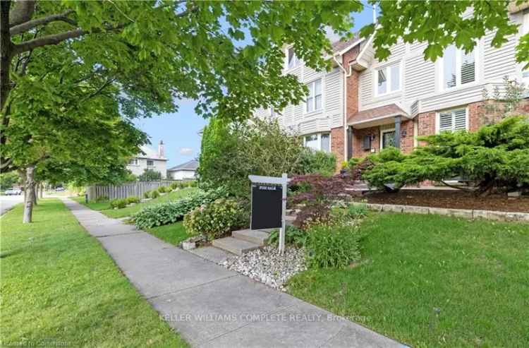 House For Sale in Hamilton, Ontario