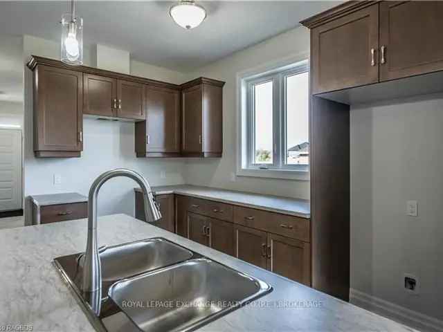 House For Sale in Windsor, null