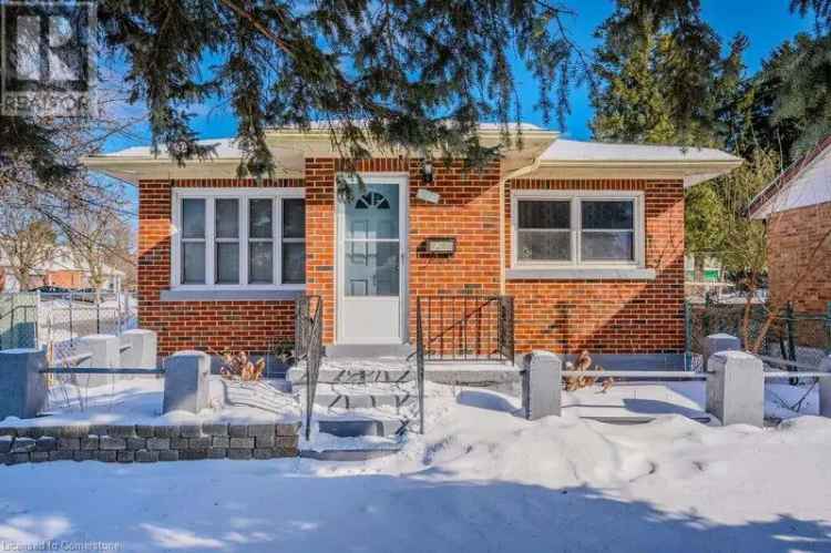 All Brick Bungalow Kitchener 2 2 Bedrooms Renovated