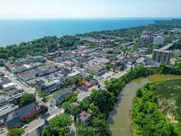 House For Sale in 214, Randall Street, Oakville, Ontario