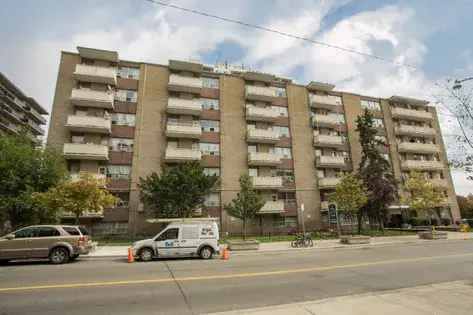 1 room apartment of 398 m² in Toronto