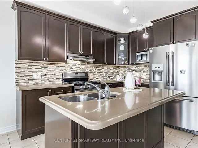 House For Sale in 28, Speedwell Street, Brampton, Ontario