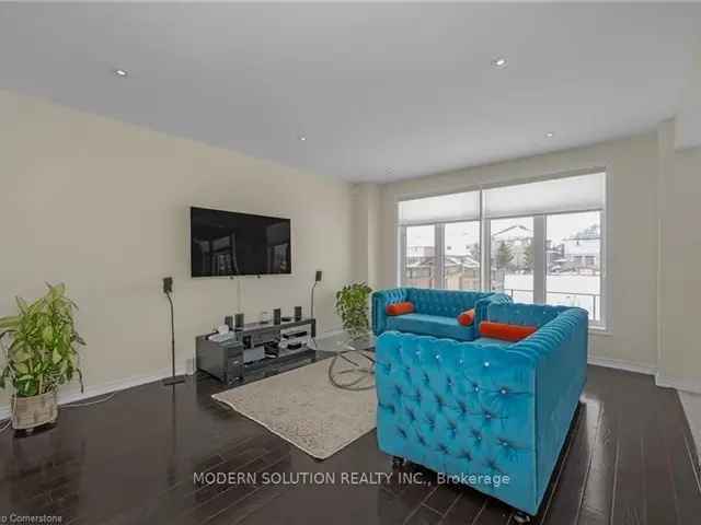 Four Bedroom Home in Ancaster