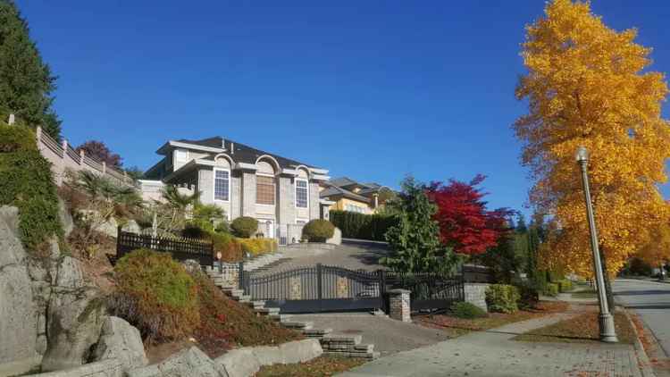 Westwood Plateau Dream Home 6 Beds 5 Baths 5615 sqft