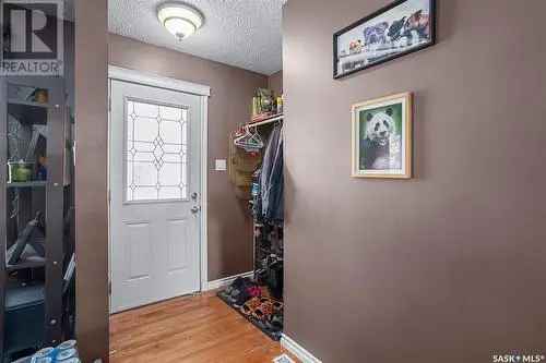 Updated 3 Bed Avalon Home with Mortgage Helper