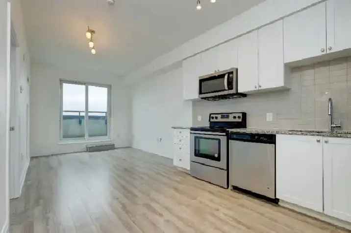 ONE BEDROOM CONDO FOR SHORT TERM RENT AT KEELE AND WILSON