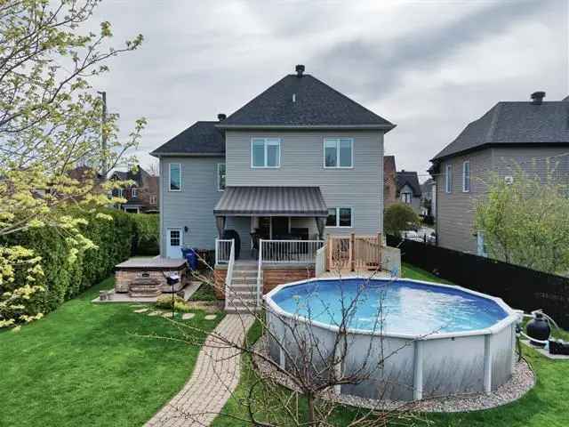 4 Bedroom Family Home in Candiac, Near Parks and Schools