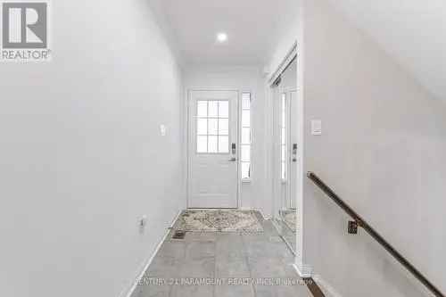 Buy House Westmount Oakville Spacious 3 Bedroom Townhouse