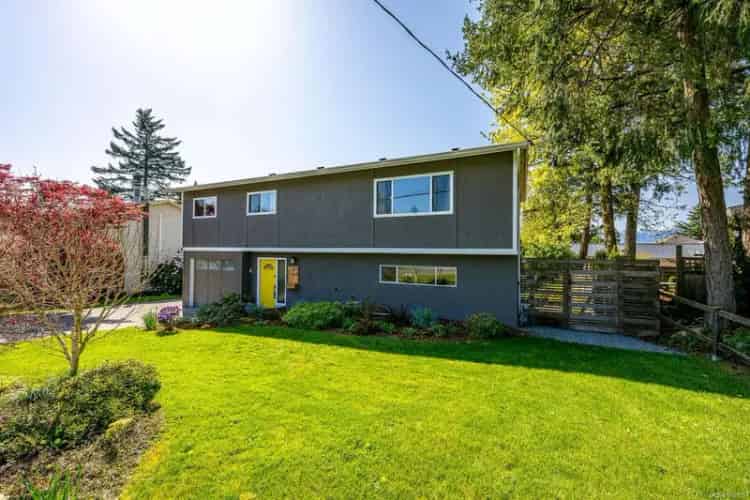 Comox Ocean View Family Home 3 Bed 2 Bath