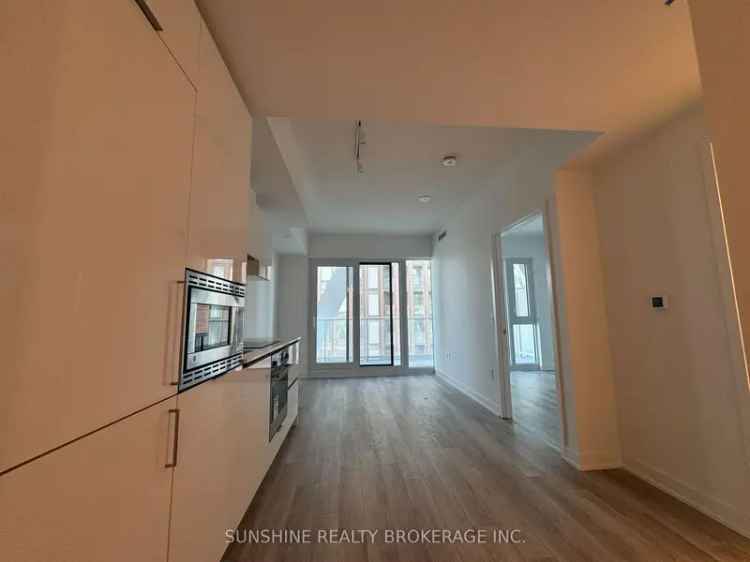 Downtown Toronto 1-Bedroom Condo: Spacious, Stylish, and Convenient