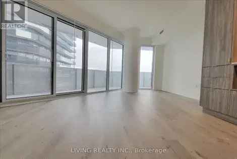 1 room apartment of 346 m² in Toronto