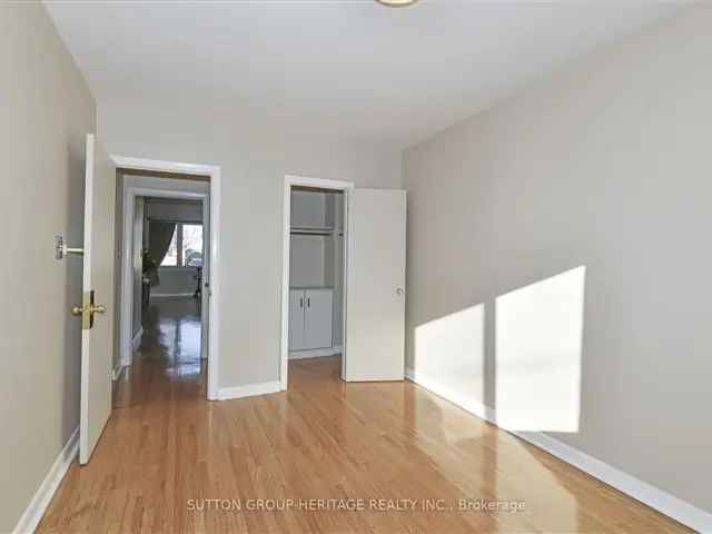 House For Sale in Ajax, Ontario