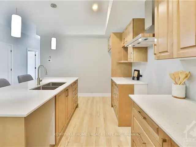 Luxury Waterfront Condo in Merrickville - 2 Beds, 5 Baths, Hardwood Floors