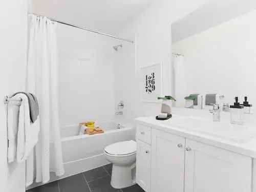 Guildford Surrey Condo 1 Bedroom Open Concept 133SF Outdoor Space
