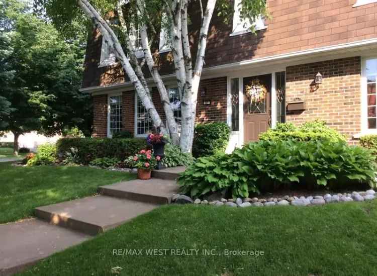 Spacious 1973 Home ~3500 sqft, High Ceilings, Large Garage