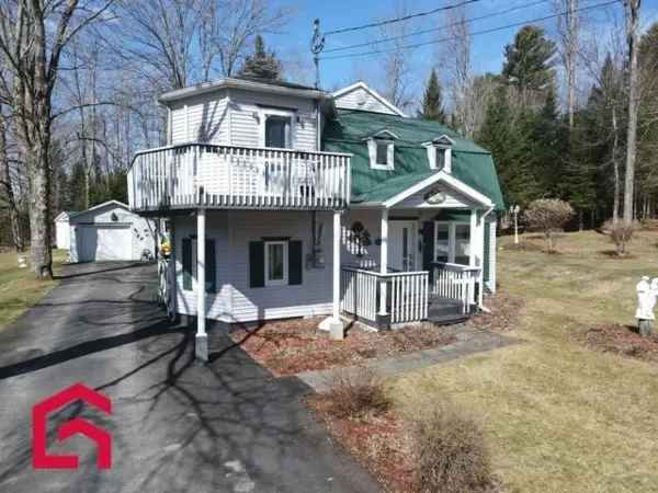 Two or More Storey House for Sale Estrie RH712