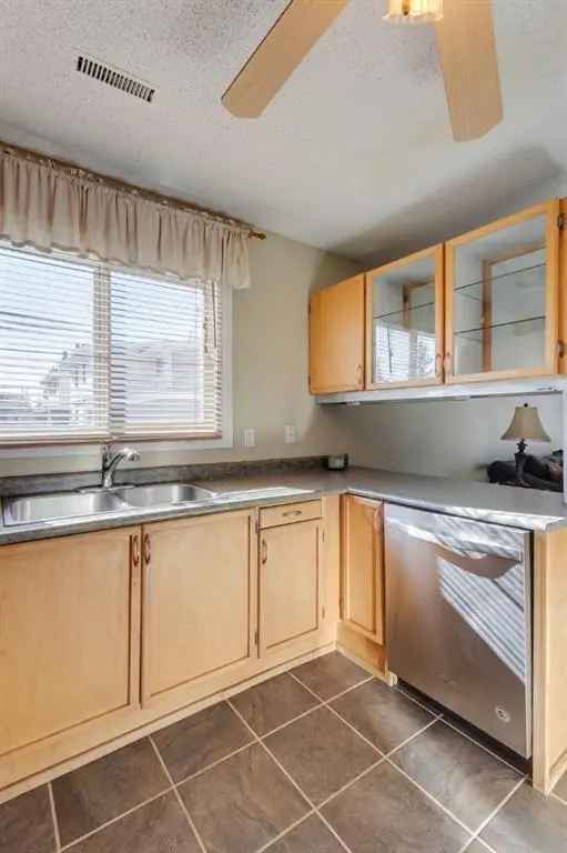 House For Sale in Stoney Trail NW, Calgary, Alberta