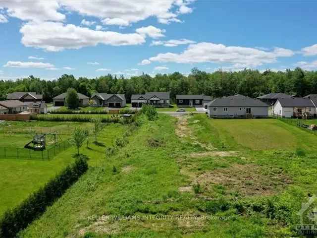 Buildable Lot in Clarence Creek - Country Living Near City Amenities