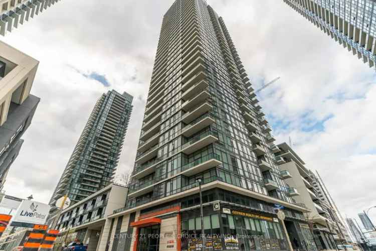 Bright Spacious 2 Bdrm Condo near Square One