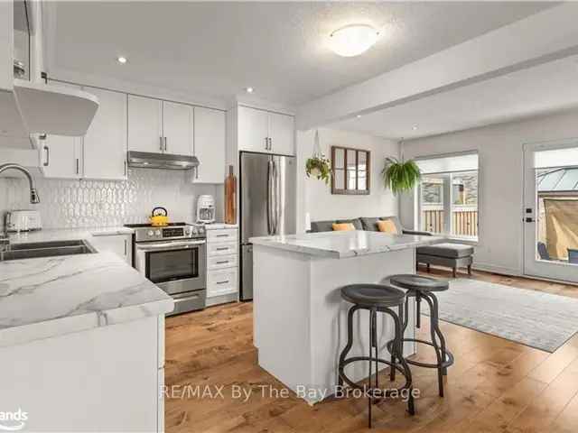 Townhouse For Sale in Pouch Cove, Newfoundland and Labrador