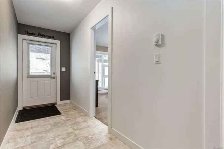 Spacious 3-Bed 35-Bath Townhome in Pacific Station 1900 sq ft